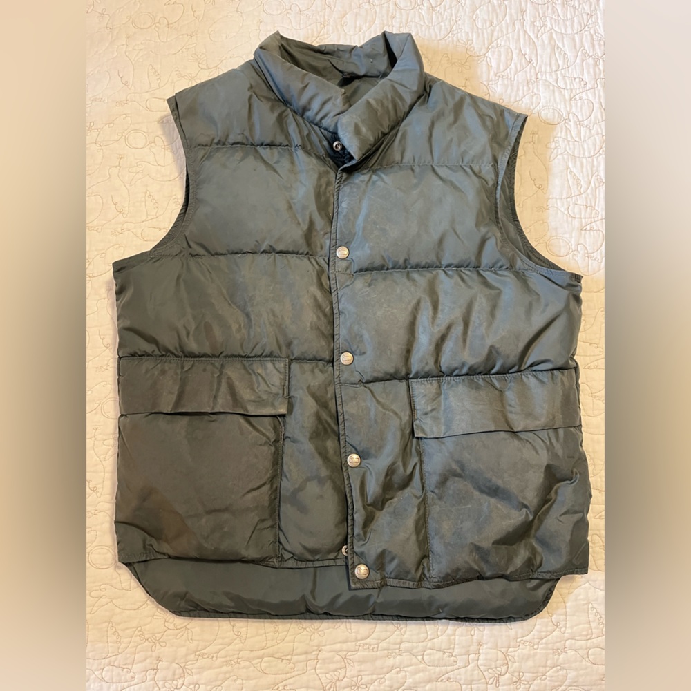 Vintage Woolrich Down Vest. Grey. Medium.